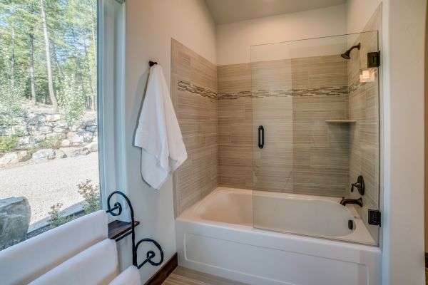 Cost of Tub Conversion Service in Lapeer